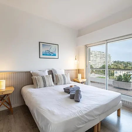 72 Mar - Stunning 2-bedroom Rooftop With Sea View - Parking Appartement
