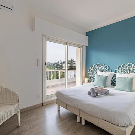 72 Mar - Stunning 2-bedroom Rooftop With Sea View - Parking